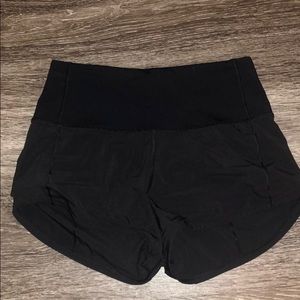 Lululemon high rise speed up shorts 2.5